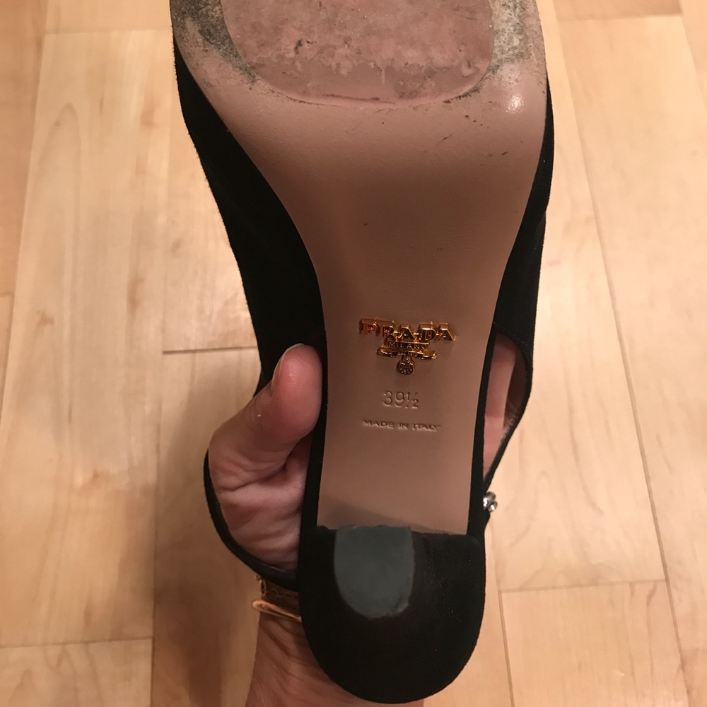 Authentic Prada suede high heels gently worn - Picture 8 of 8